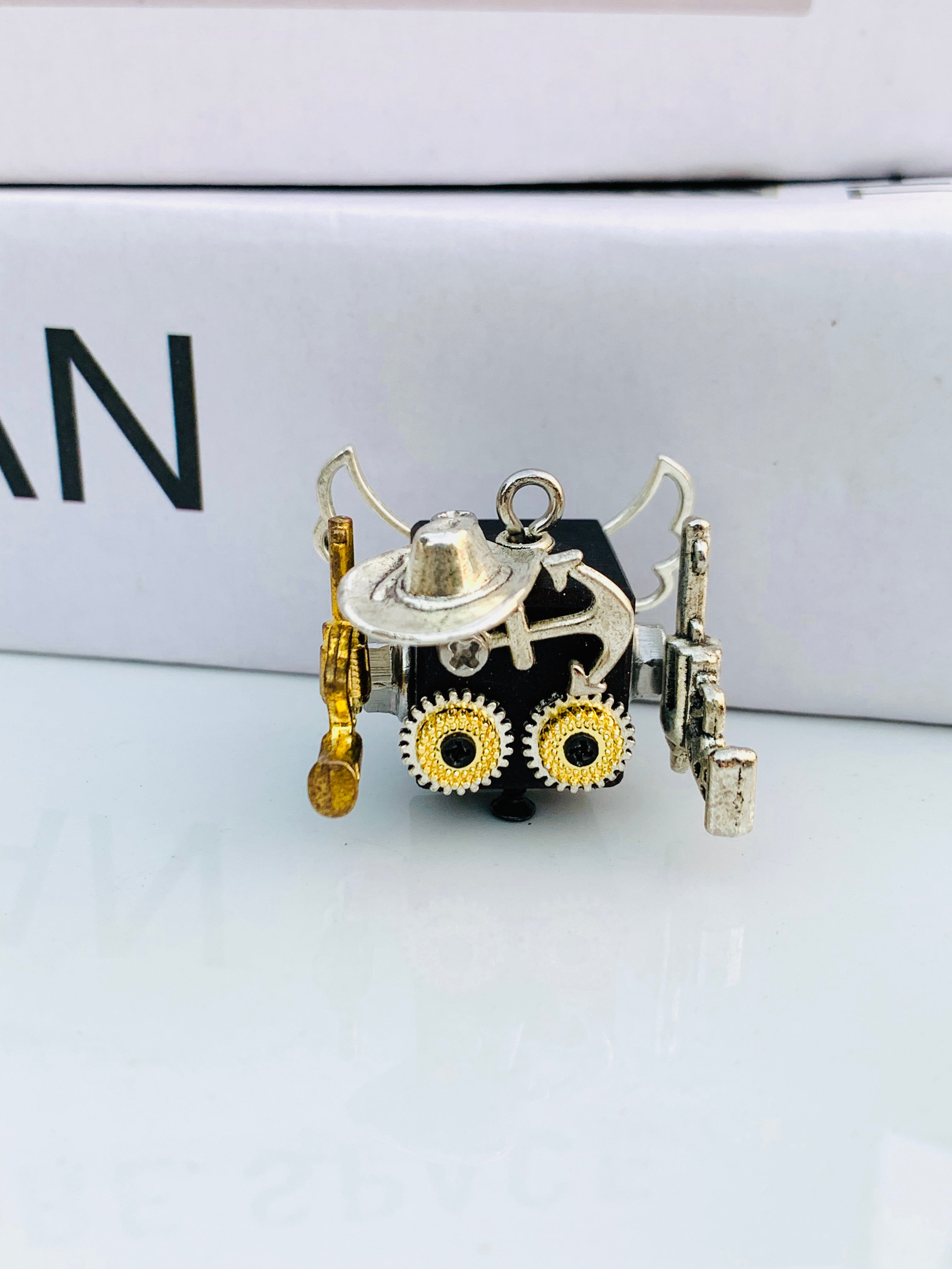 Limited Handmade Retro Robot Pendant – Steampunk Style Art Necklace