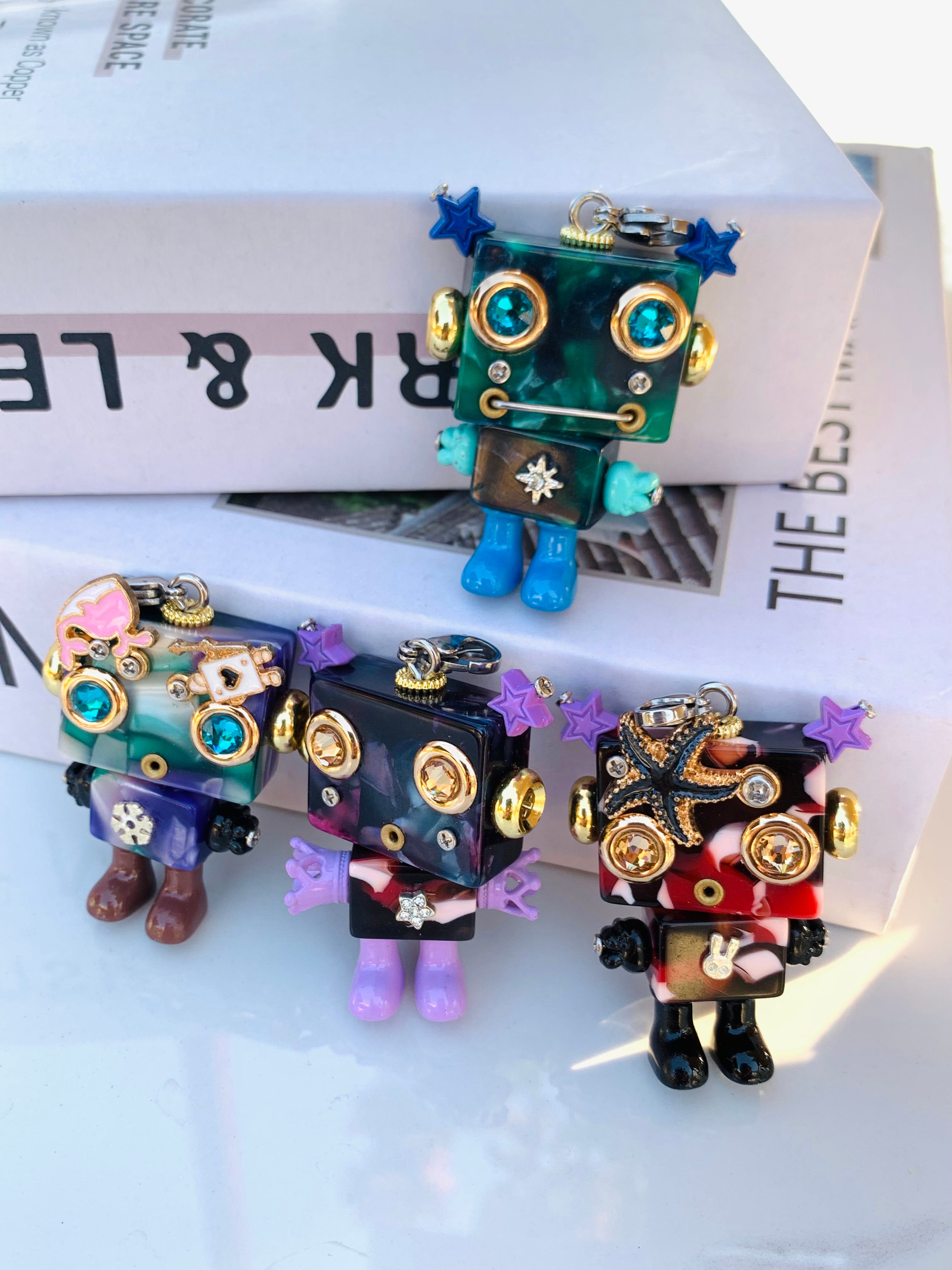 Handmade Retro Robot Charm Necklace– Colorful Resin Art Doll Pendant