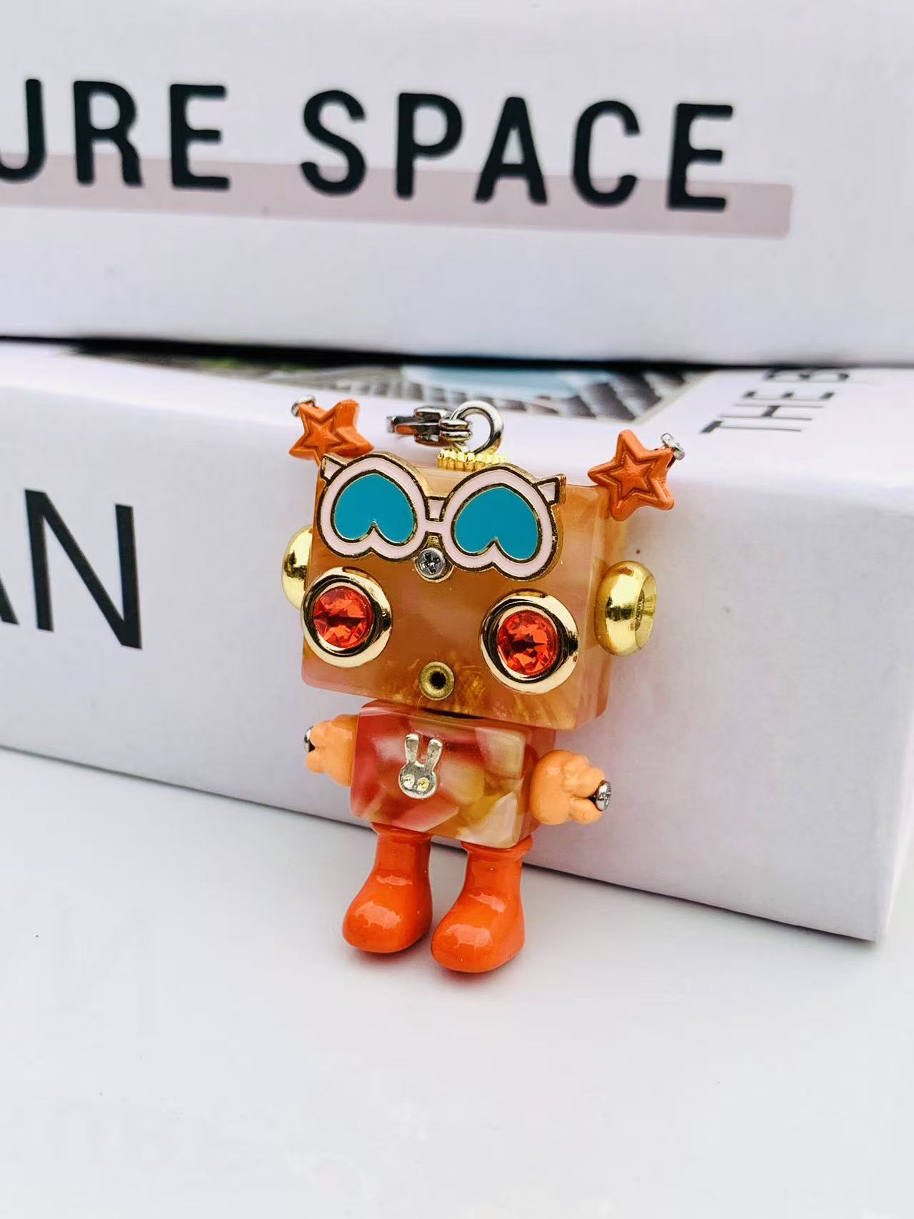 Handcrafted Retro Robot Pendant – Cute Art Doll Keychain Gift
